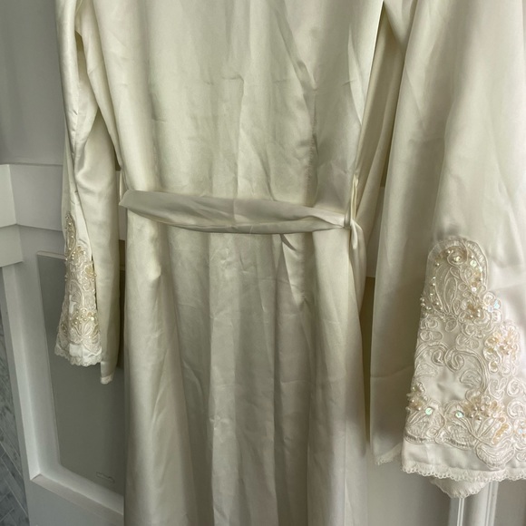 Victoria’s Secret Satin Bridal Robe - Picture 9 of 11